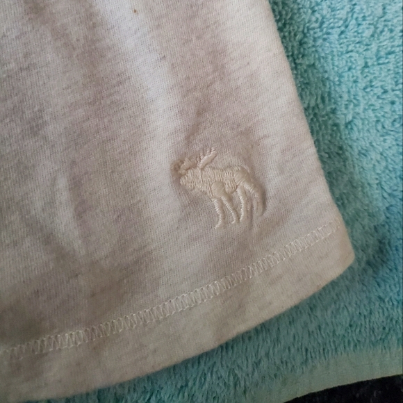 Abercrombie and Fitch tank top - Picture 3 of 5